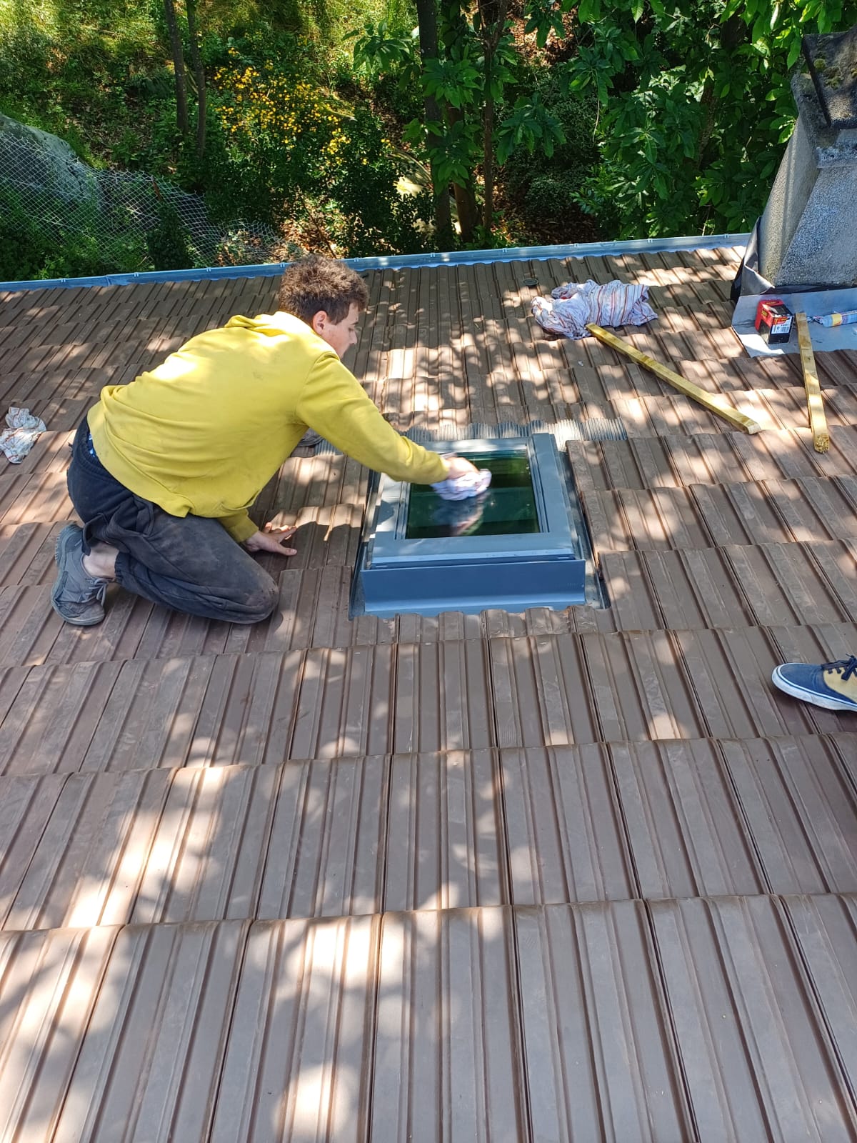 Pose d'un velux sur toiture bac acier